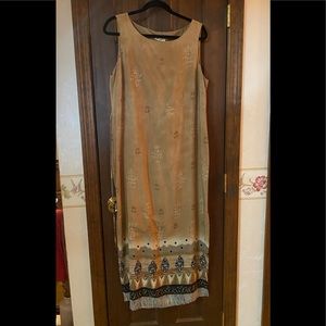 Abria Tan Maxi Dress with Accents Size 16 $25